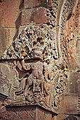 Banteay Srei temple - corner stone decoration